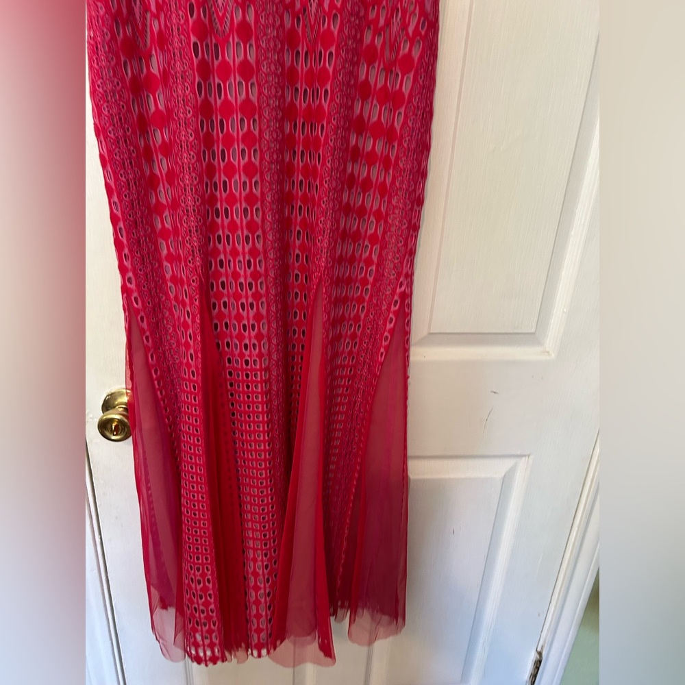BCBG Maxazria Elinor Sleeveless Lace Gown Pink Rasberry Size 8 - Picture 12 of 17